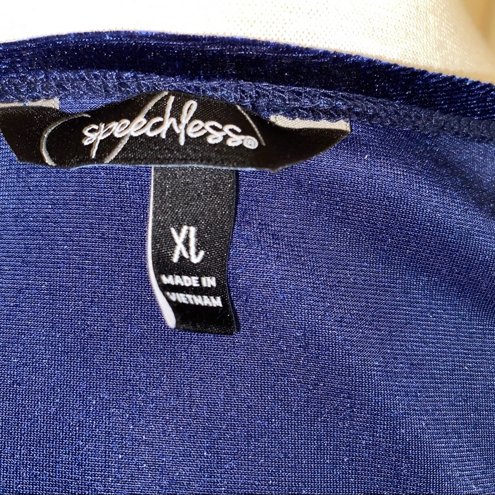Speechless velveteen stretch skater dress - Picture 5 of 5
